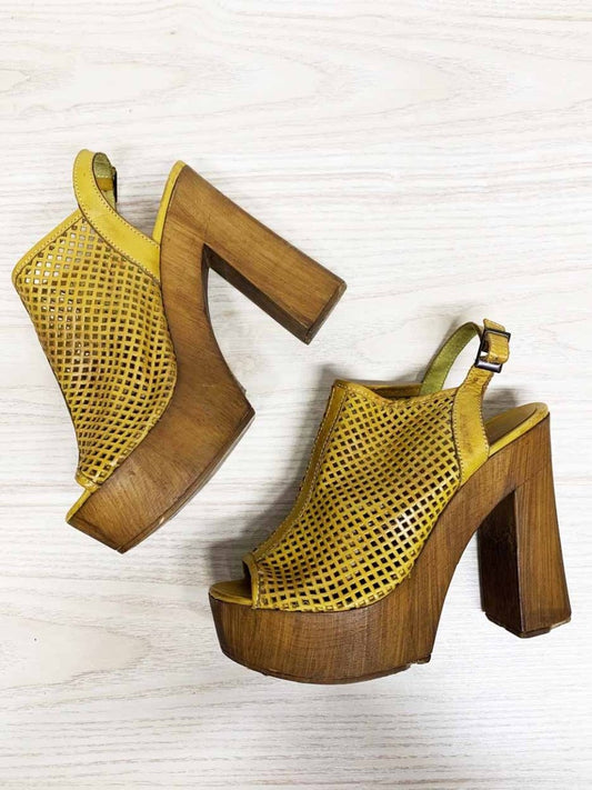 vintage 00s perforated leather chunky wooden platform heels | made in Italy - good market thrift store