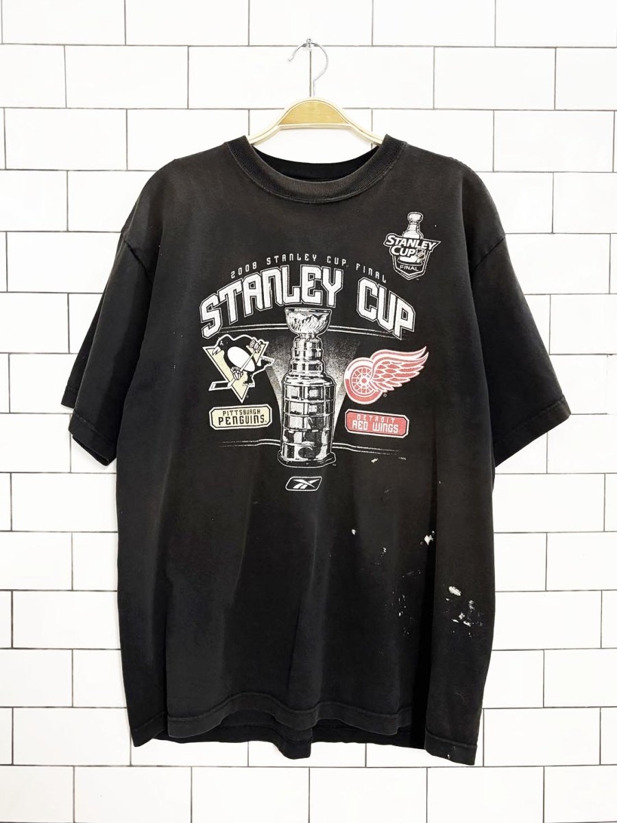 vintage 00s reebok penguins red wings stanley cup tee | NHL - good market thrift store