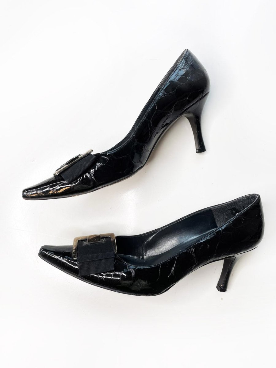 vintage 00s stuart weitzman patent buckle pointed toe pump - good market thrift store