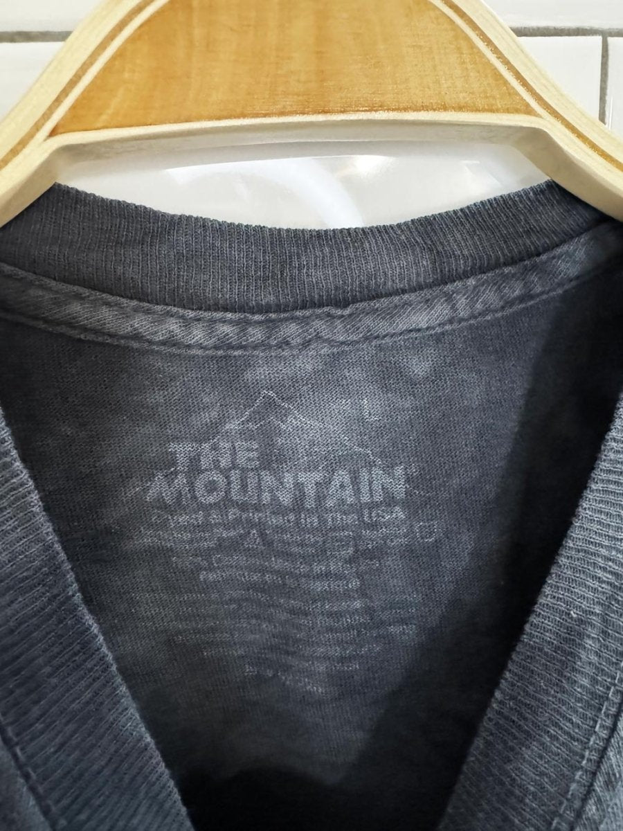 vintage 00s the mountain dog face tie dye tee | made in USA - good market thrift store