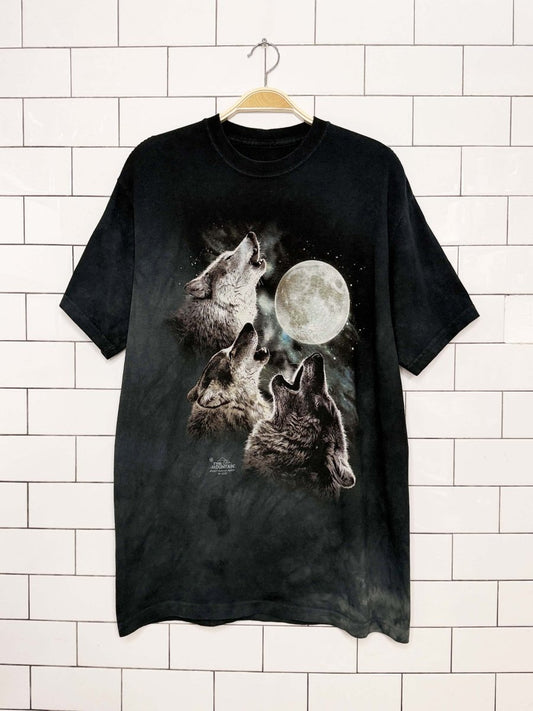 vintage 00s the mountain howling wolves graphic tee | made in USA - good market thrift store