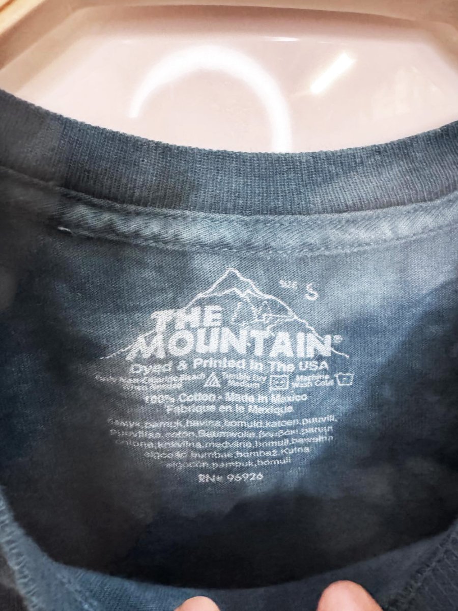 vintage 00s the mountain space kitty tie dye tee - good market thrift store