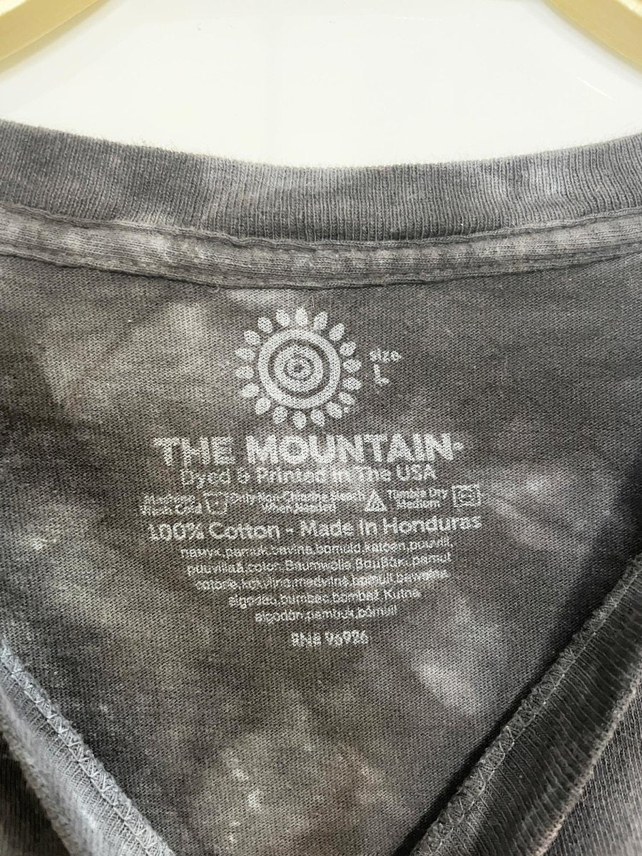 vintage 00s the mountain tie dye white tiger cropped tee - good market thrift store