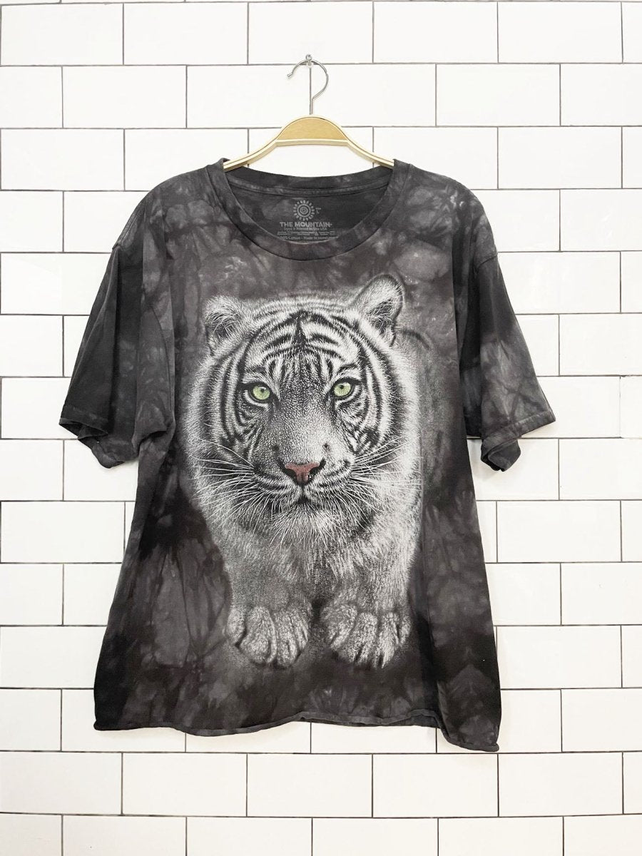 vintage 00s the mountain tie dye white tiger cropped tee - good market thrift store