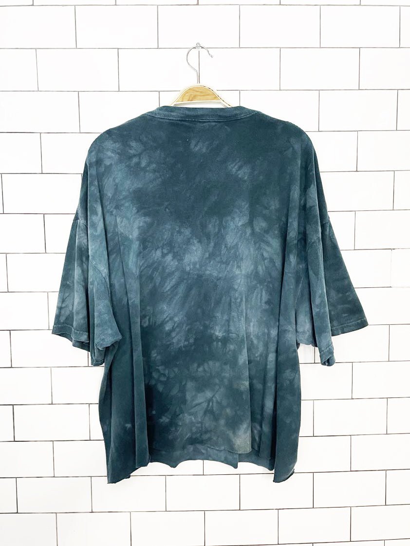 vintage 00s the mountains wolf moon print tie dye cropped tee - good market thrift store