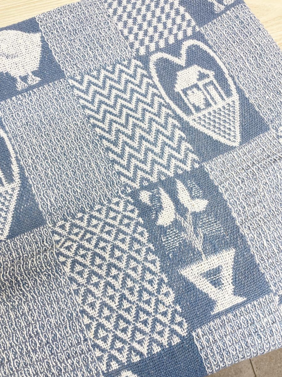 vintage 00s woven goose heart + home check throw blanket - good market thrift store