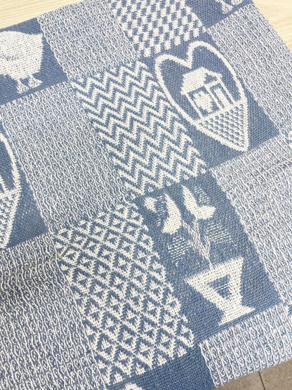 vintage 00s woven goose heart + home check throw blanket - good market thrift store