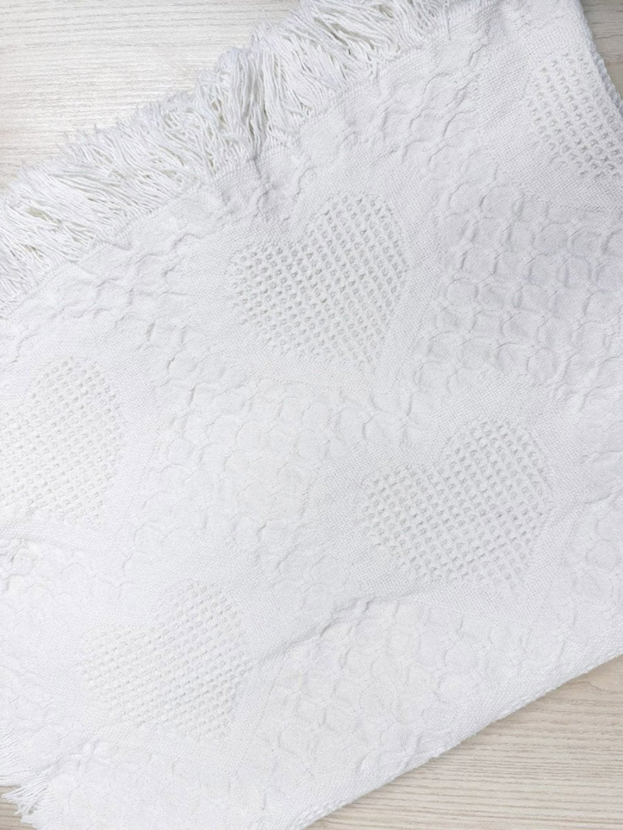 vintage 00s woven hearts throw blanket - good market thrift store