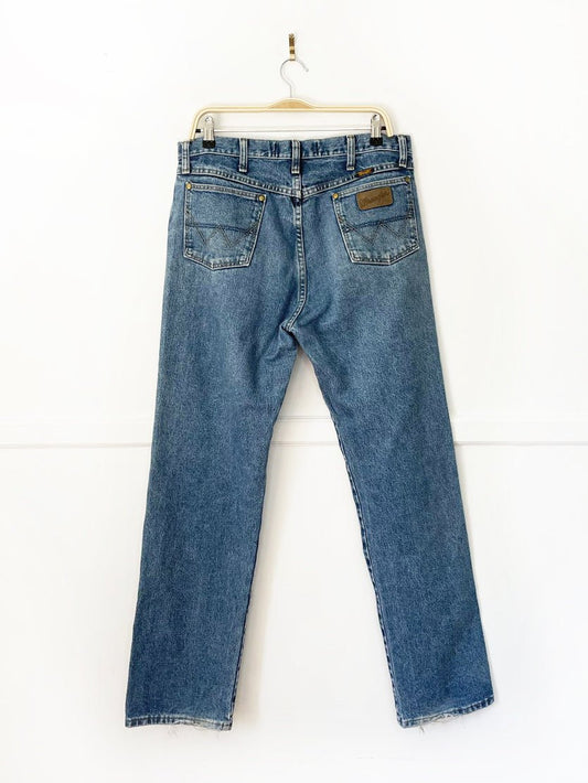 vintage 00s wrangler x george strait cowboy cut straight leg jeans - good market thrift store