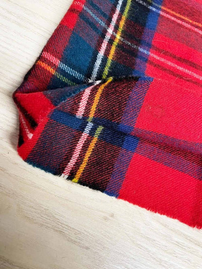 vintage 100% lambswool tartan fringe scarf - good market thrift store