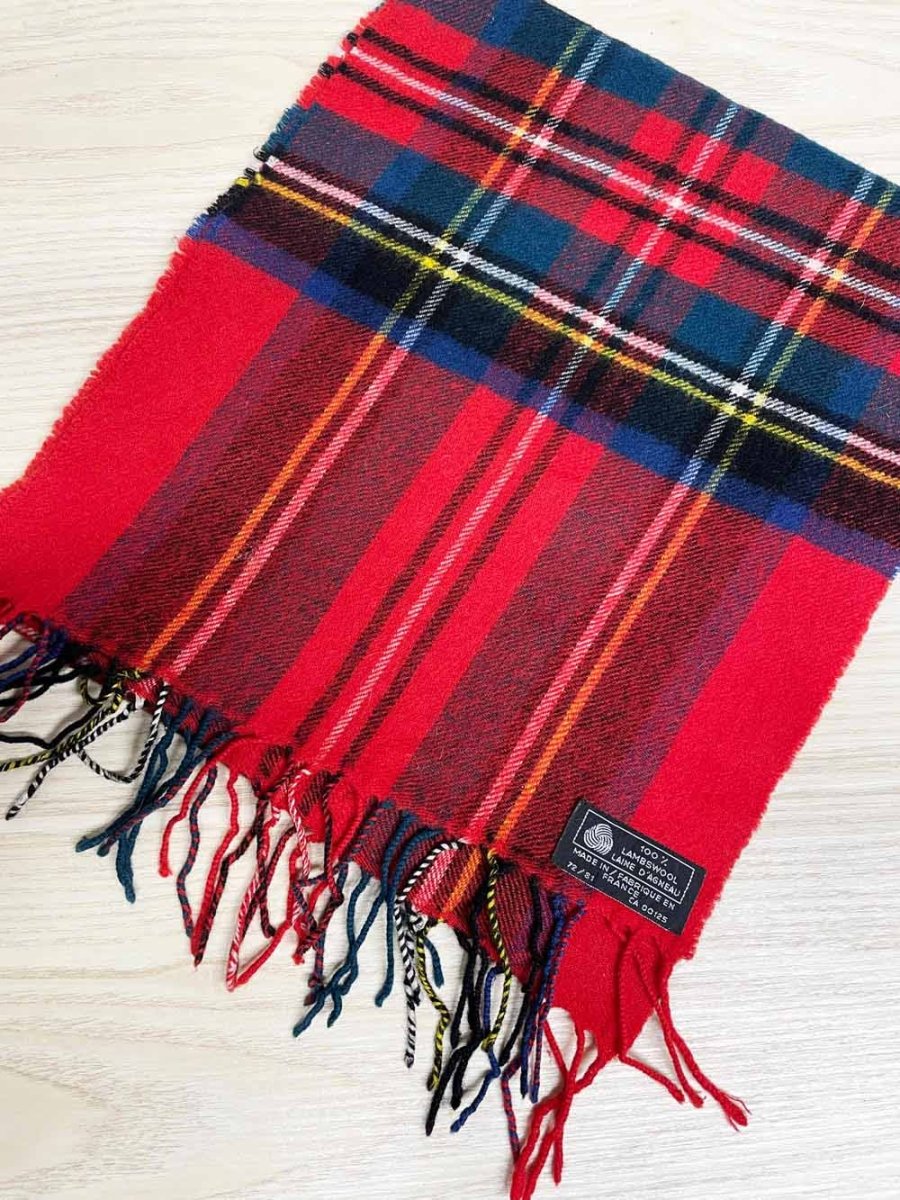 vintage 100% lambswool tartan fringe scarf - good market thrift store