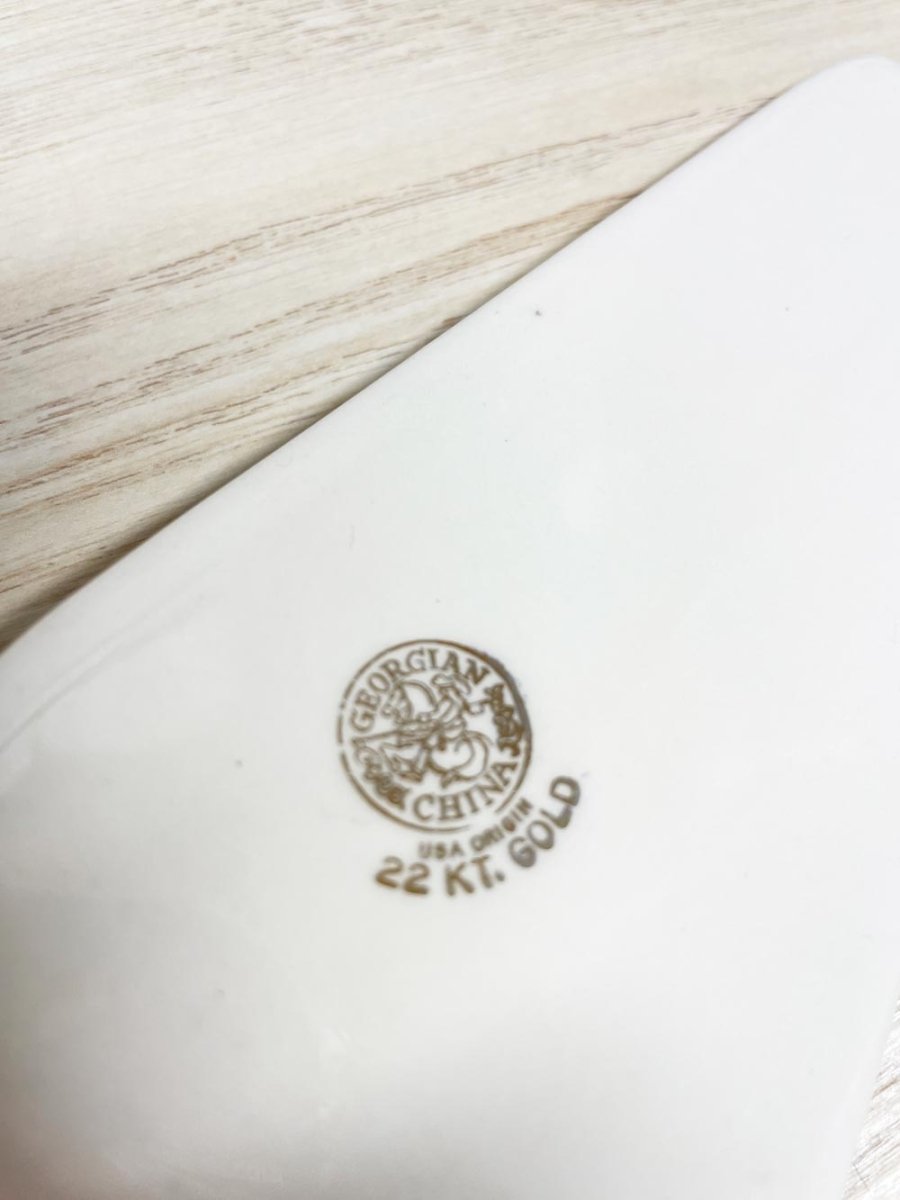 vintage 22k gold georgian china pie lifter | USA - good market thrift store