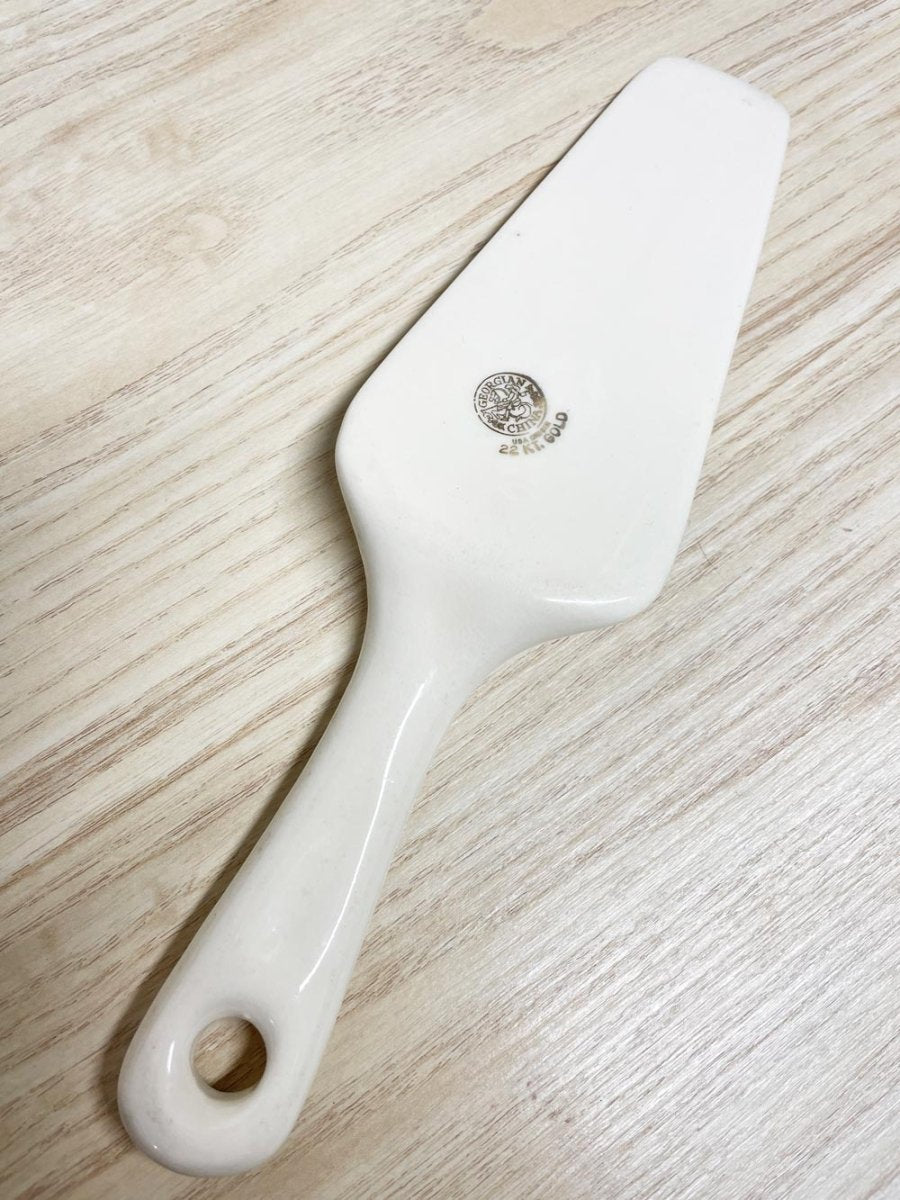 vintage 22k gold georgian china pie lifter | USA - good market thrift store