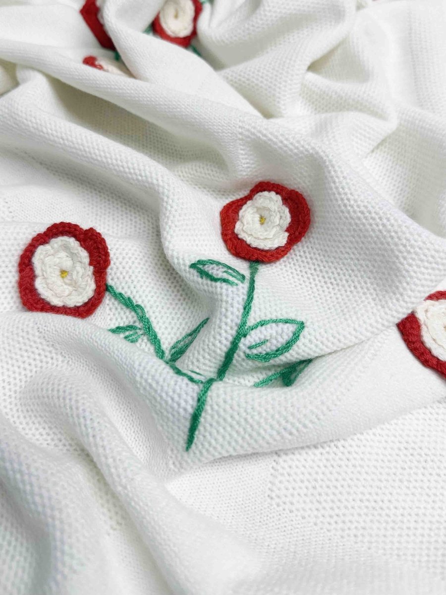 vintage 3D rose detail crochet trim tablecloth | blanket - good market thrift store