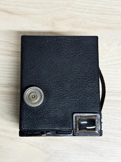 vintage 50s kodak brownie target six - 20 box camera | made in Canada - good market thrift store