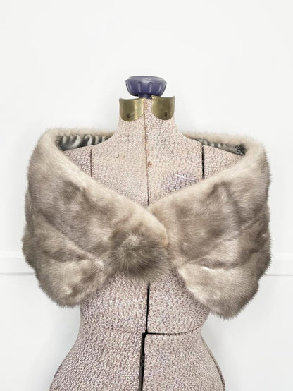 vintage 50s mink shawl wrap collar - good market thrift store