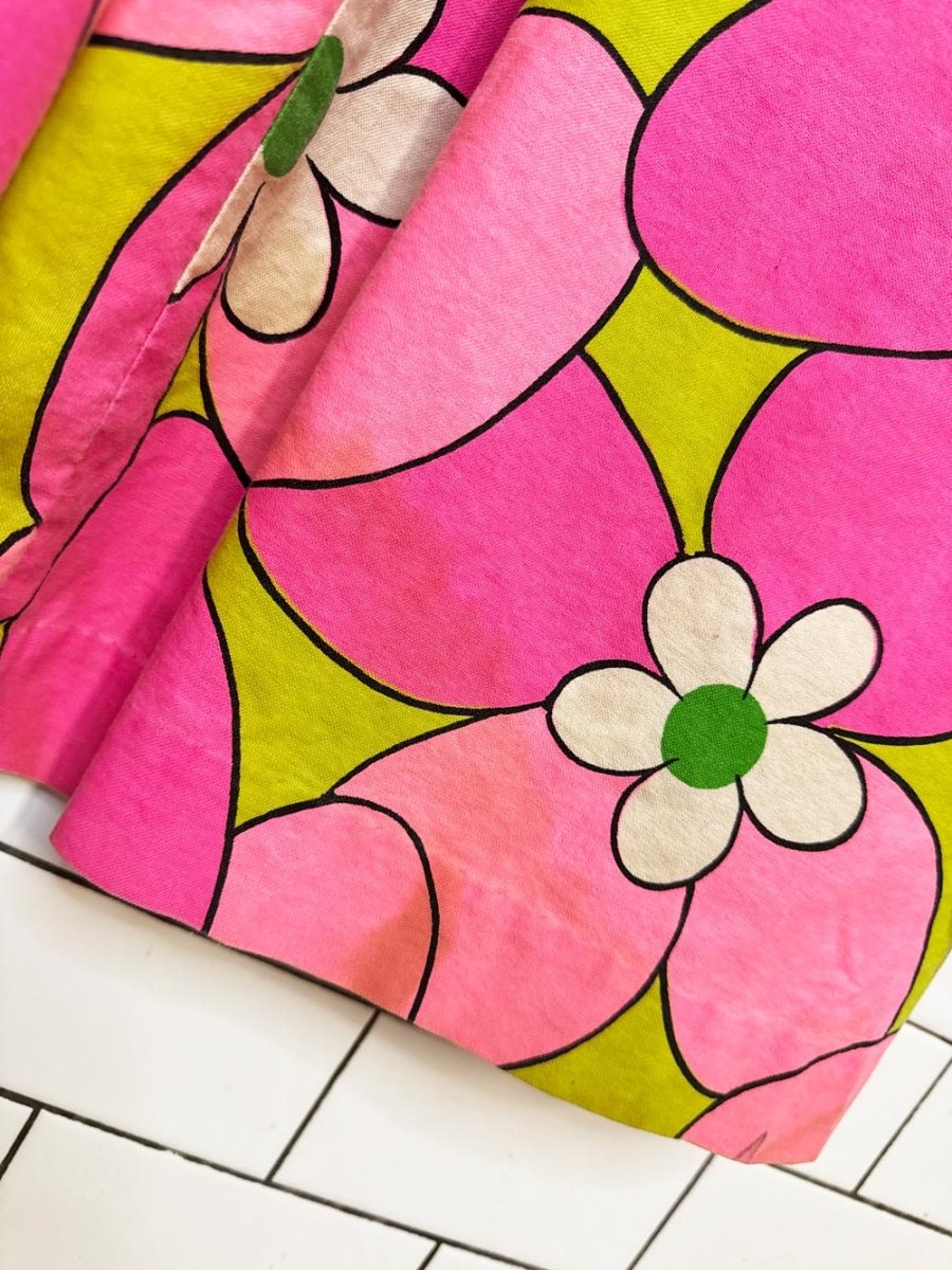 vintage 60s hoaloha flower power mod a-line maxi dress with box-pleated back - good market thrift store