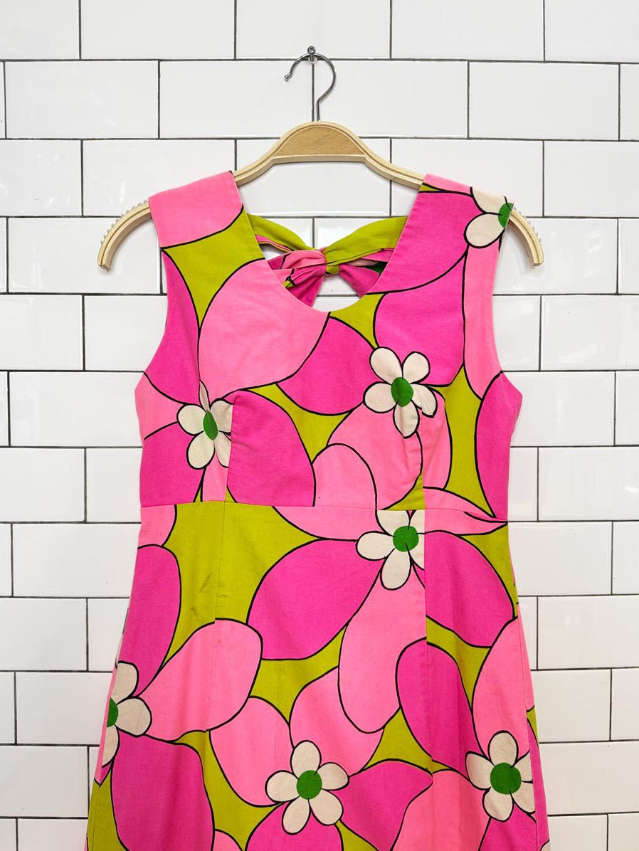 vintage 60s hoaloha flower power mod a-line maxi dress with box-pleated back - good market thrift store