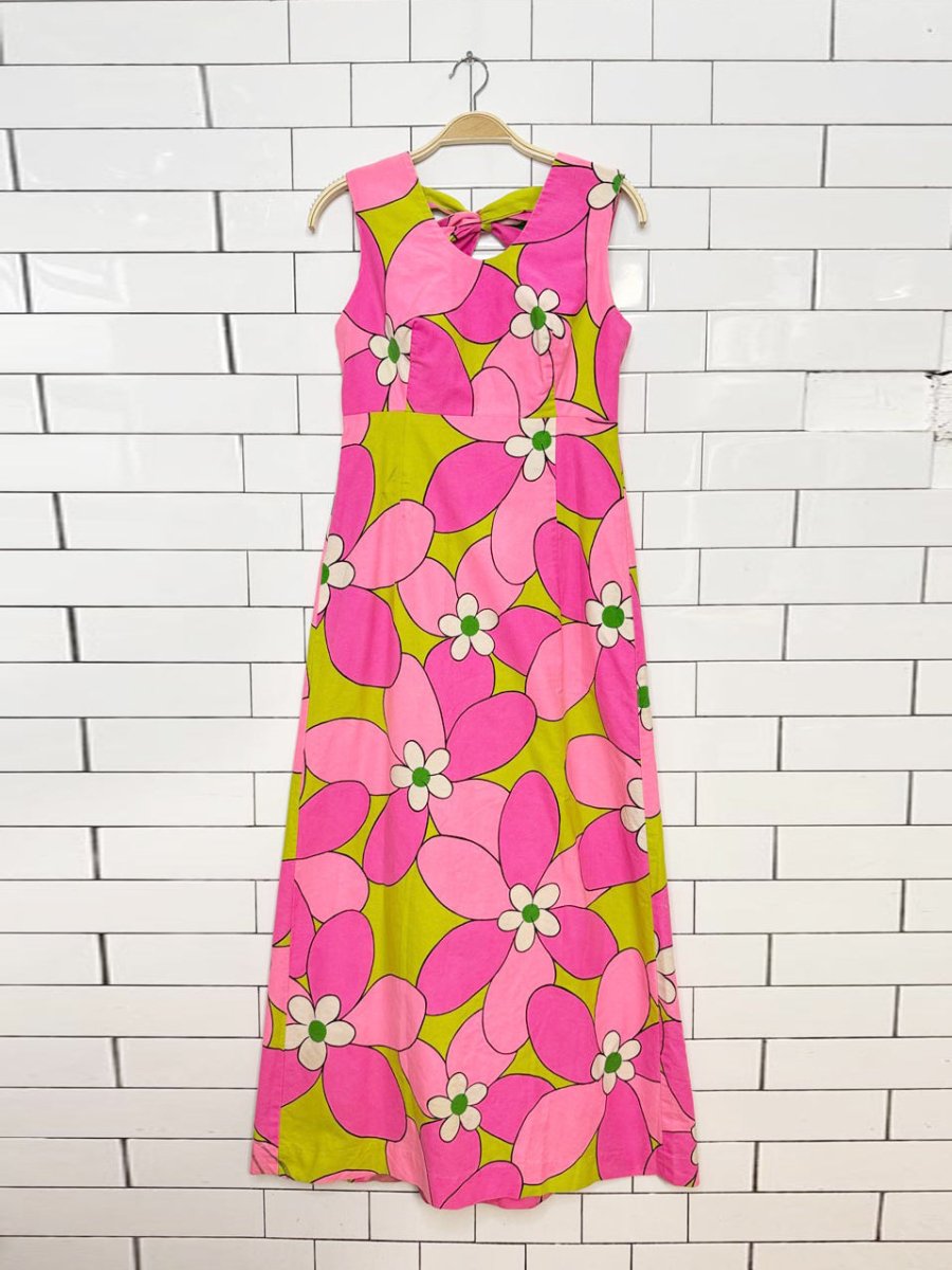 vintage 60s hoaloha flower power mod a-line maxi dress with box-pleated back - good market thrift store