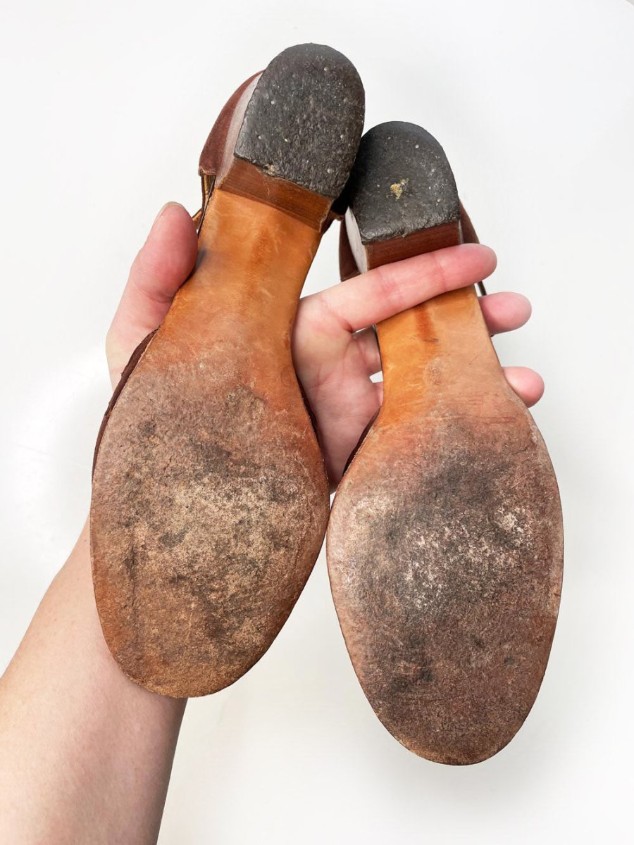 vintage 70s bally suede scallop mary jane low heeled sandal - good market thrift store