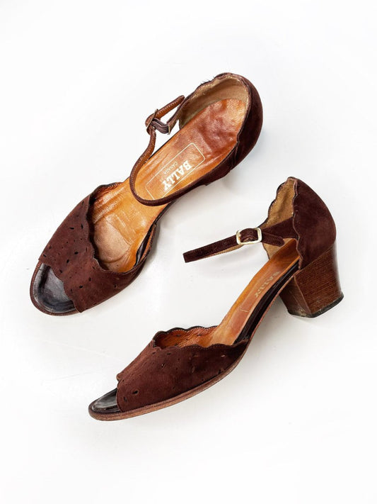 vintage 70s bally suede scallop mary jane low heeled sandal - good market thrift store