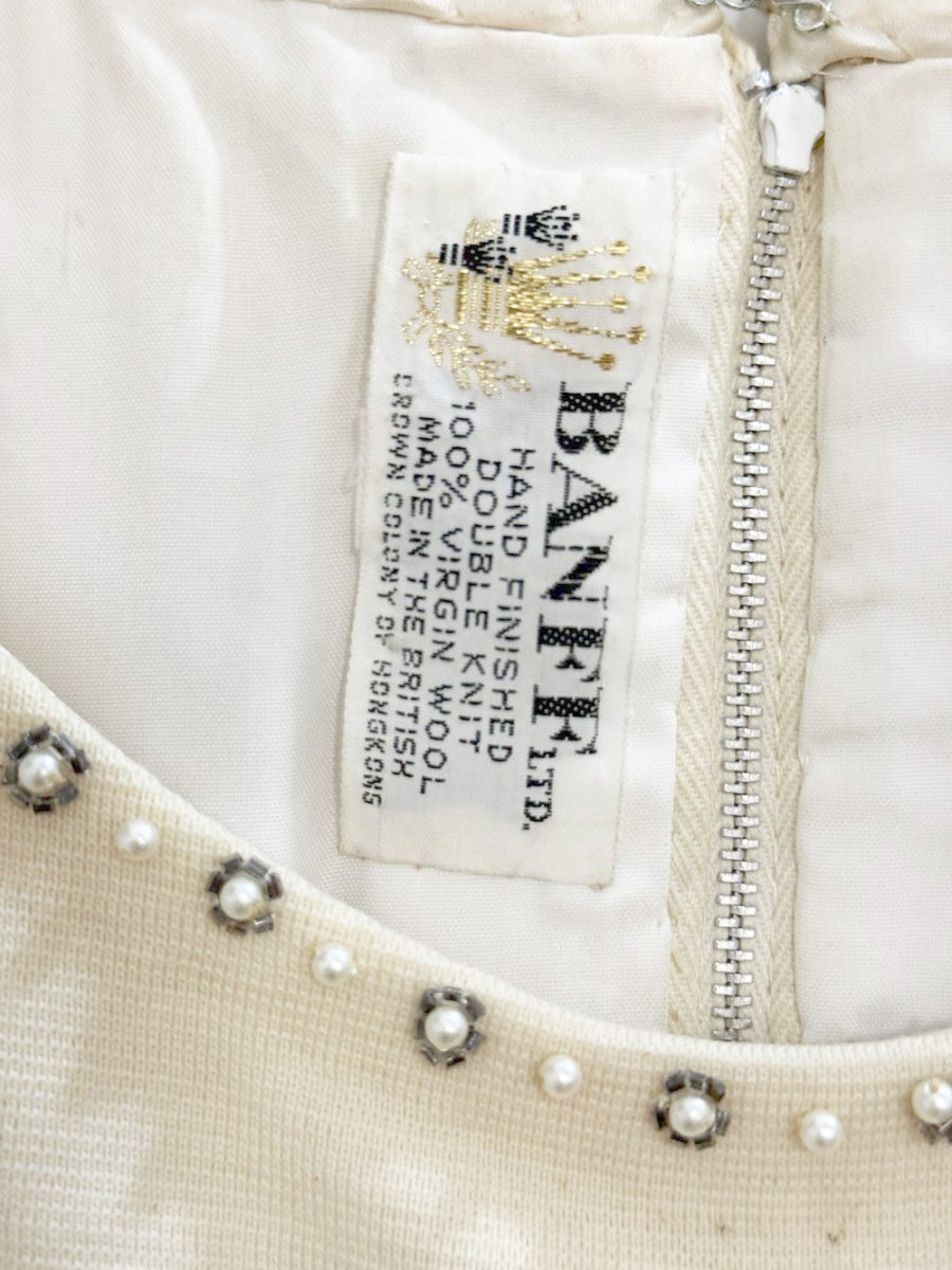 vintage 70s banff 100% wool hand beaded knit scallop crop top - good market thrift store