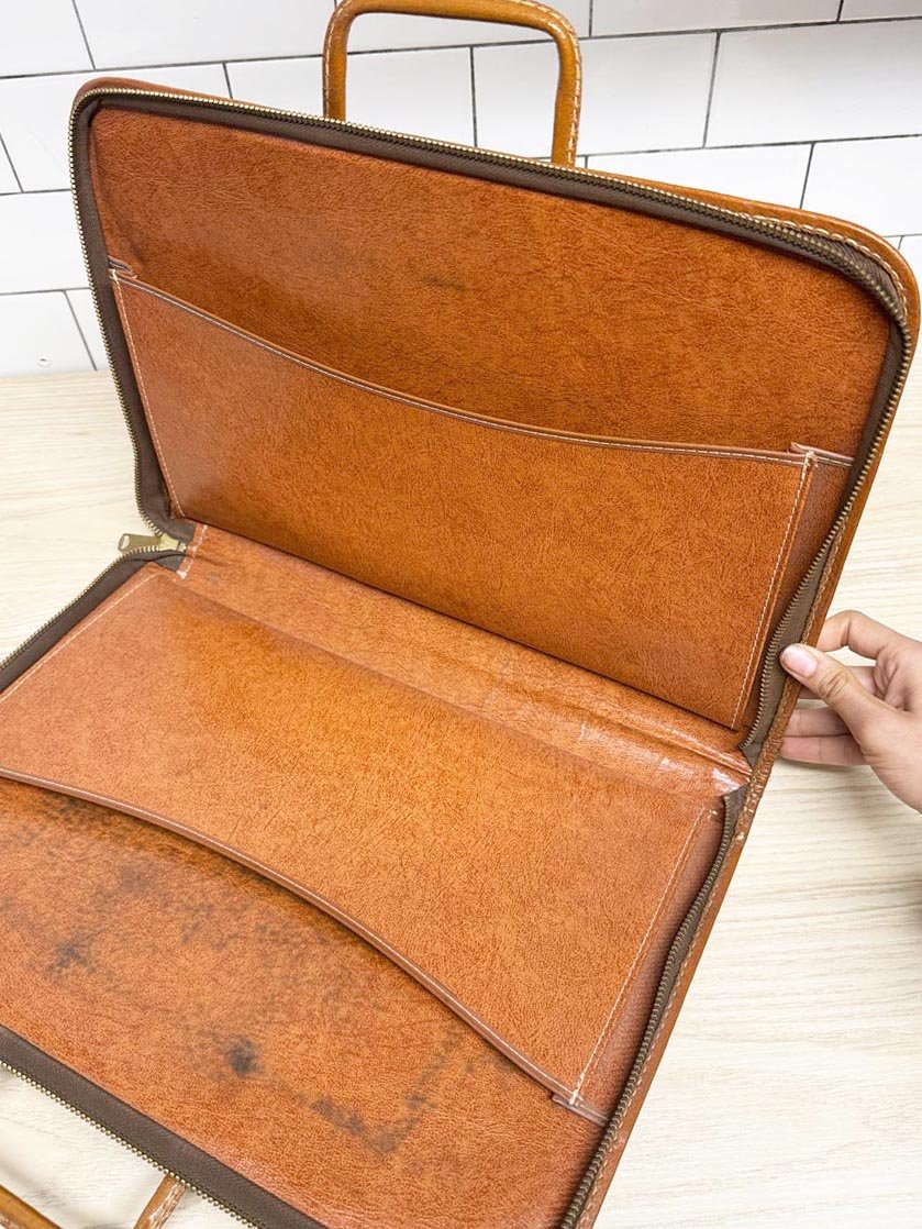 vintage 70s leather zip legal folio case | laptop bag | talon zipper - good market thrift store