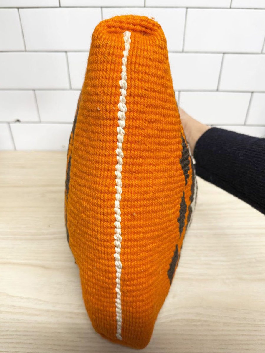 vintage 70s woven bilum shoulder bag with crochet strap | clix zipper - good market thrift store