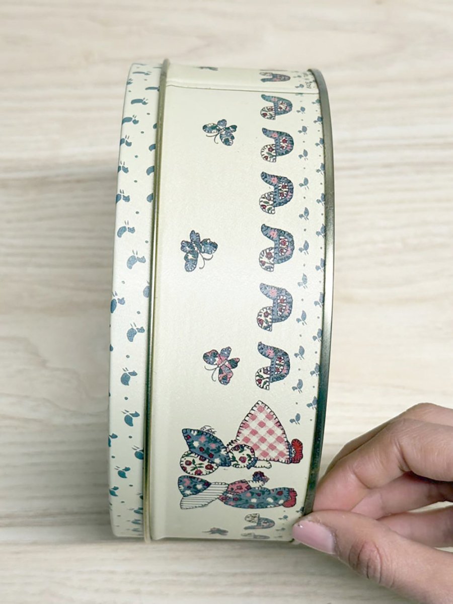 vintage 80s quilted holly and robby cookie tin - good market thrift store