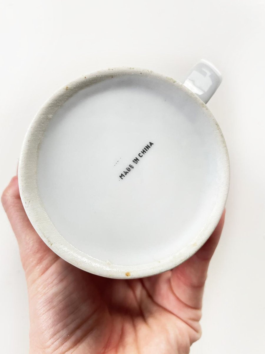 vintage 80s santa claus waves mug - good market thrift store