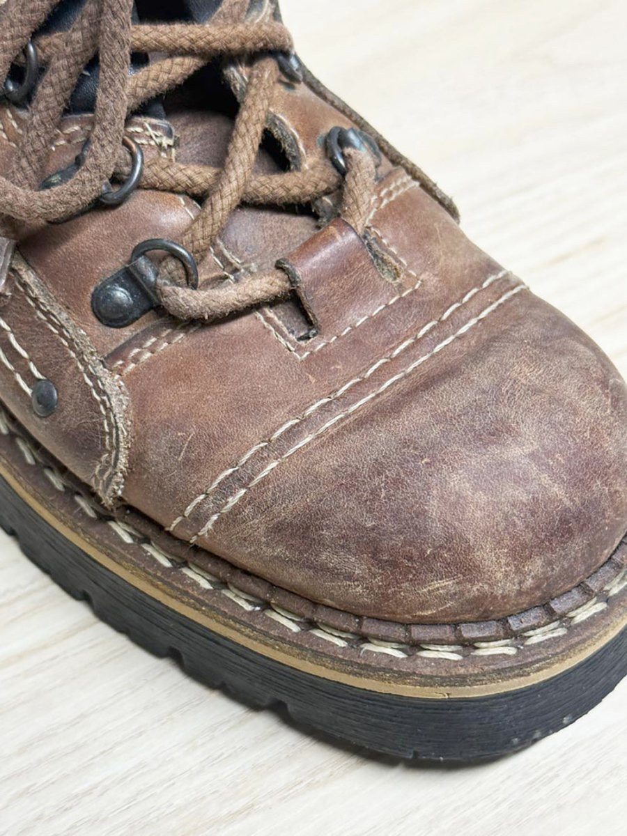 vintage 90s aldo leather lace up chunky sole hiker boot | made in Italy - good market thrift store