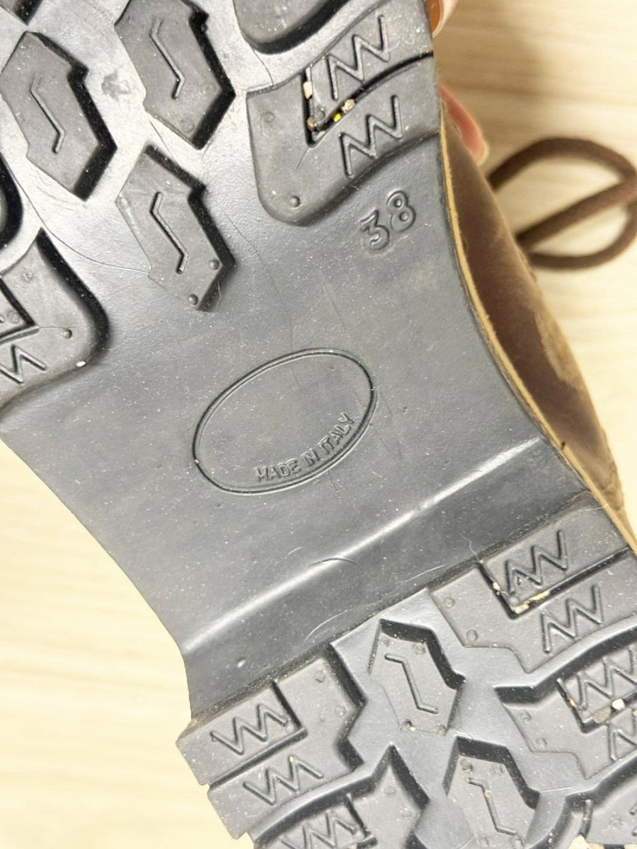 vintage 90s aldo leather lace up chunky sole hiker boot | made in Italy - good market thrift store