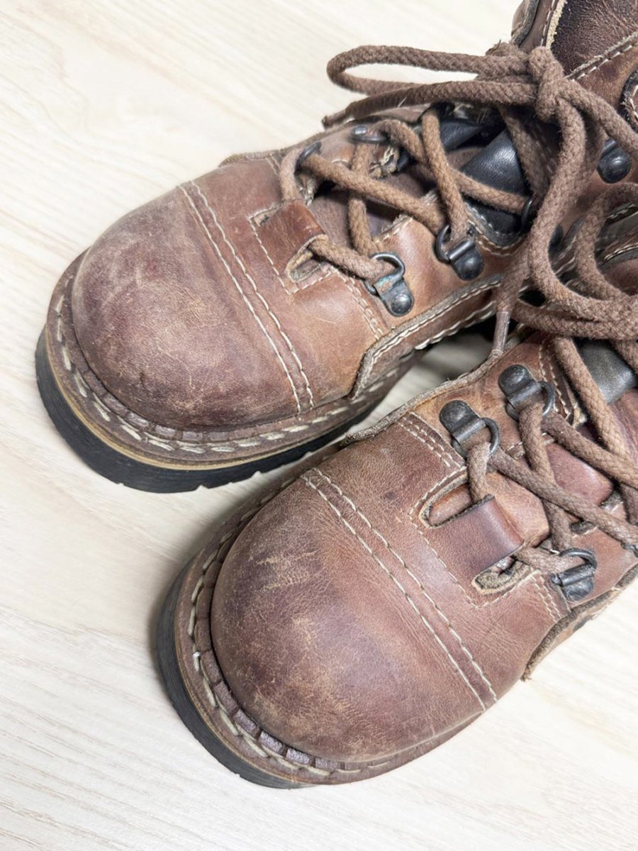 vintage 90s aldo leather lace up chunky sole hiker boot | made in Italy - good market thrift store