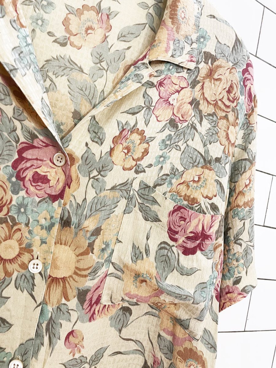 vintage 90s anne klein II 100% silk floral full button blouse - good market thrift store
