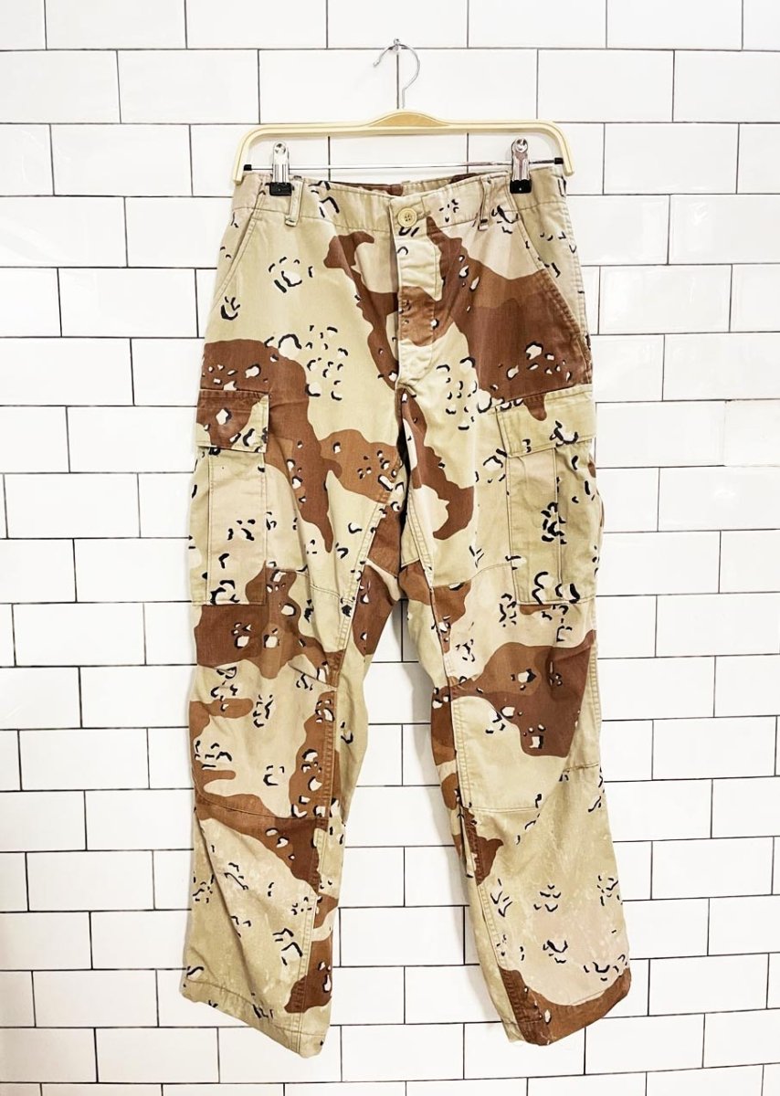 vintage 90s army desert camo cargo pants - good market thrift store
