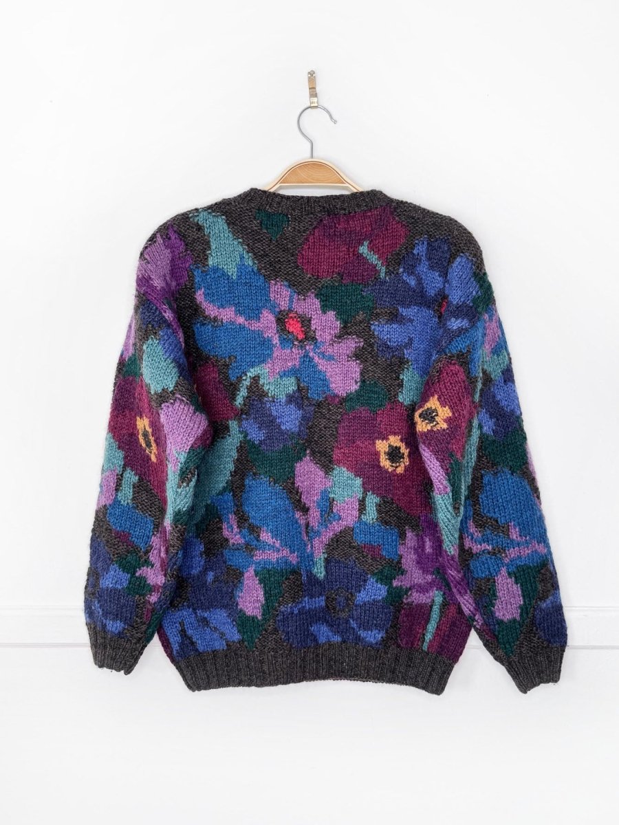 vintage 90s boston traders 100% wool hand-knit floral sweater - good market thrift store