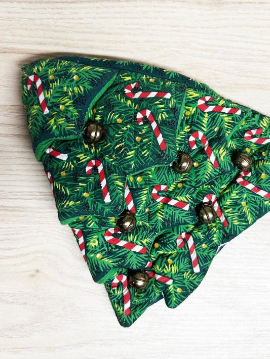 vintage 90s boston warehouse christmas tree jingle bells oven mitt - good market thrift store