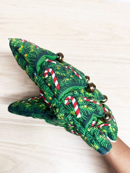 vintage 90s boston warehouse christmas tree jingle bells oven mitt - good market thrift store