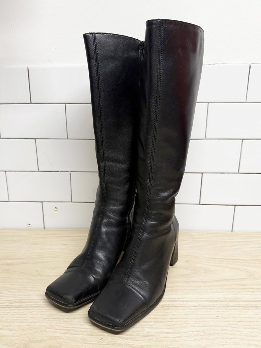 vintage 90s bravo browns leather square toe low heeled boot | made in Italy - good market thrift store
