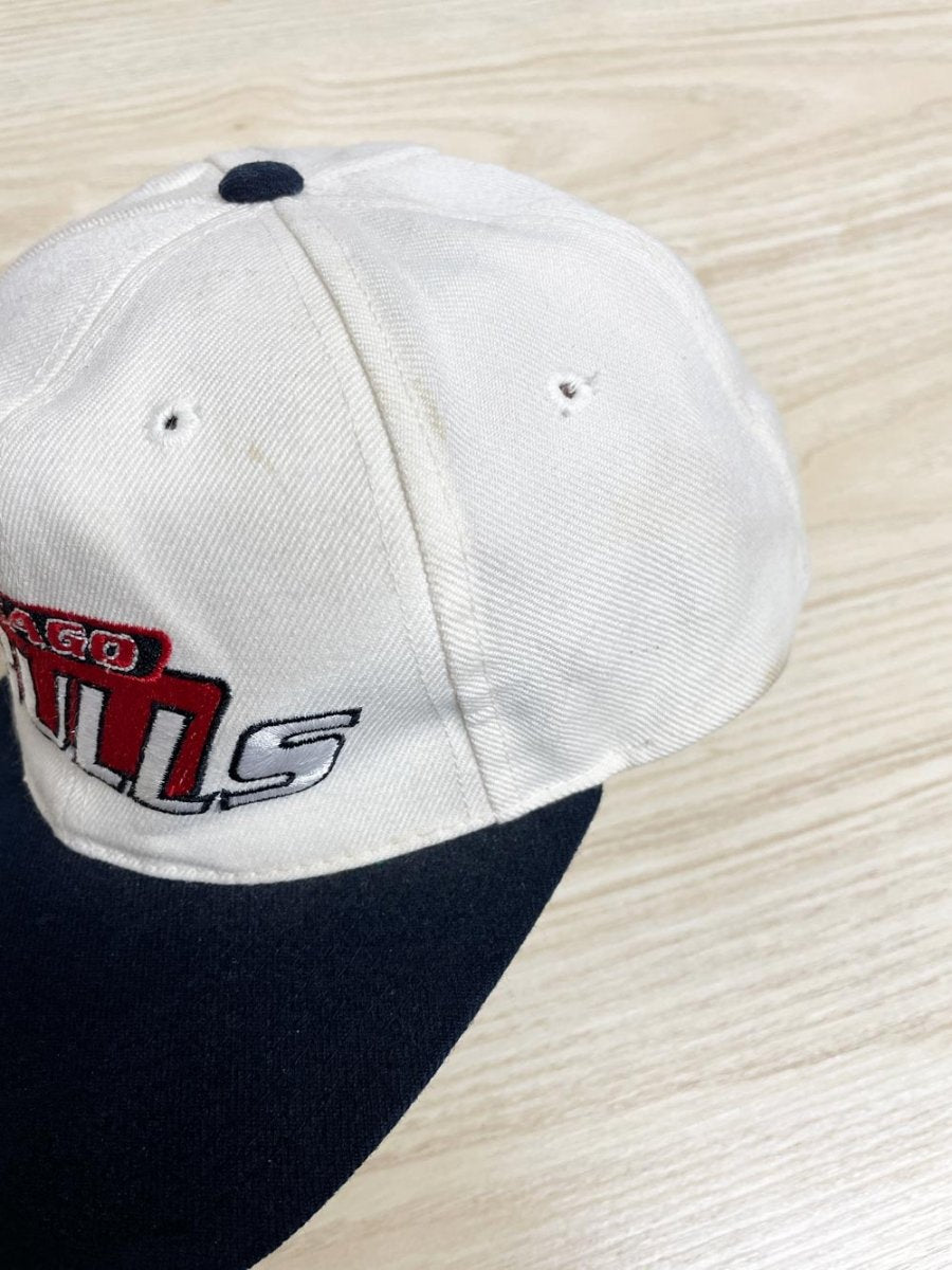 vintage 90s chicago bulls NBA snap back hat | sports specialties - good market thrift store