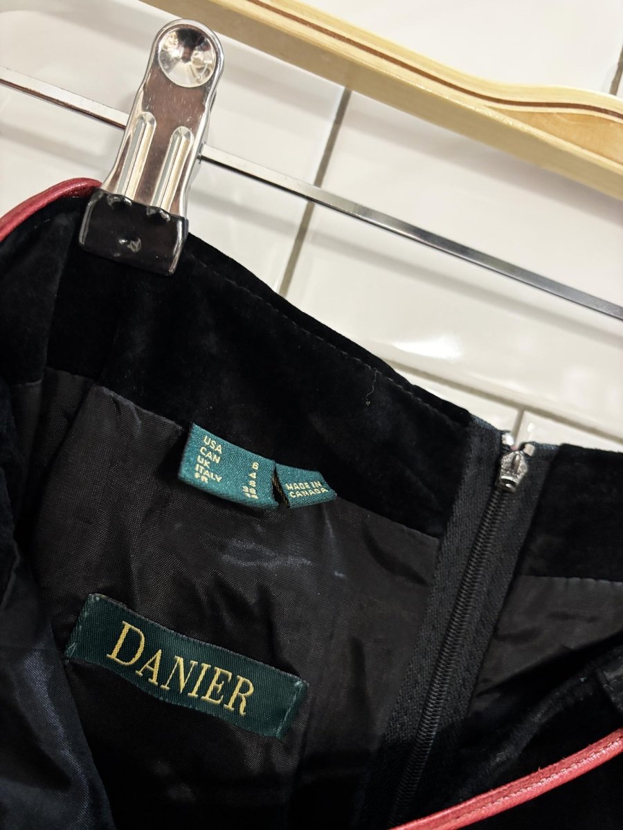 vintage 90s danier suede leather belted skirt - good market thrift store