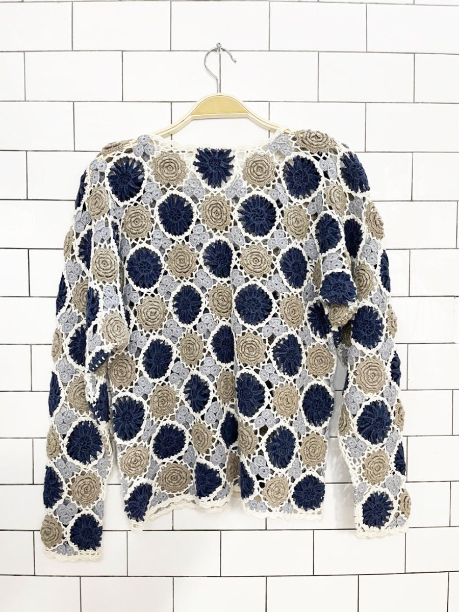 vintage 90s express tricot flower crochet hand-knitted long sleeve top - good market thrift store