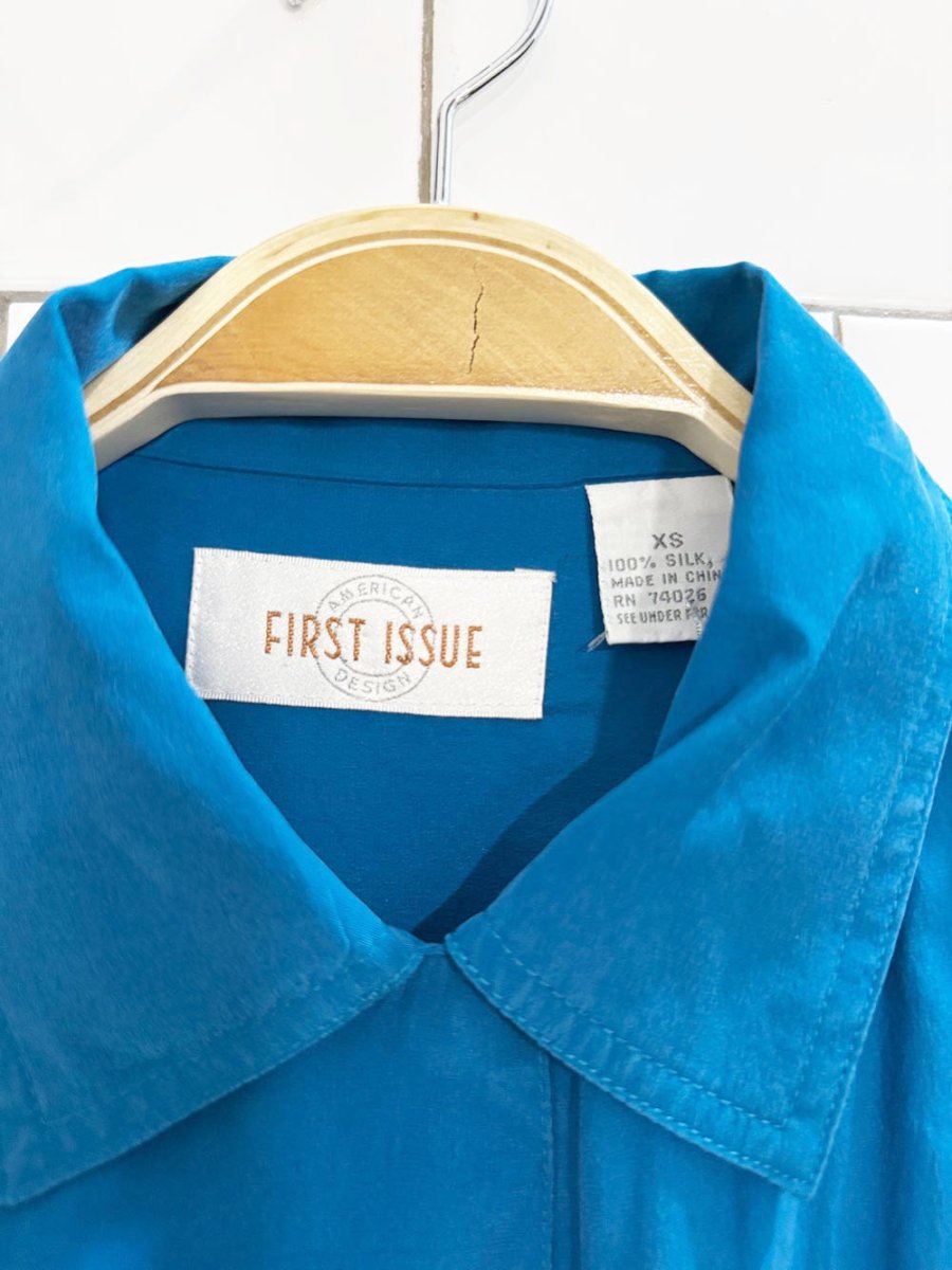 vintage 90s first issue 100% silk boxy short full button blouse - good market thrift store