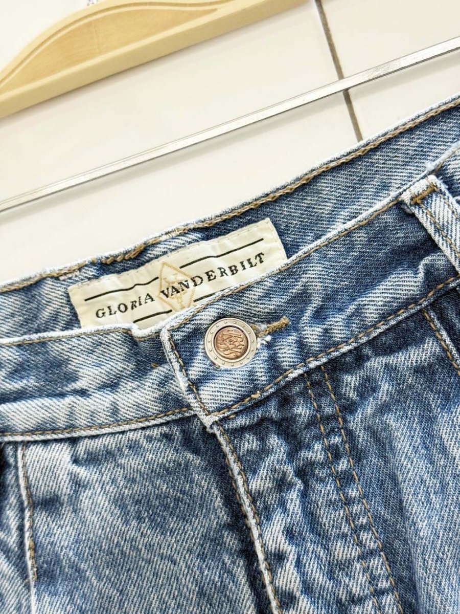 vintage 90s gloria vanderbilt high rise darted cuffed denim shorts - good market thrift store