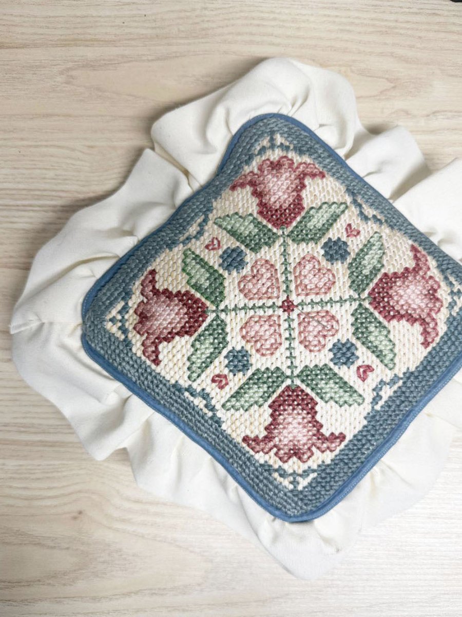 vintage 90s handmade cross - stitch ruffle edge pillow - good market thrift store