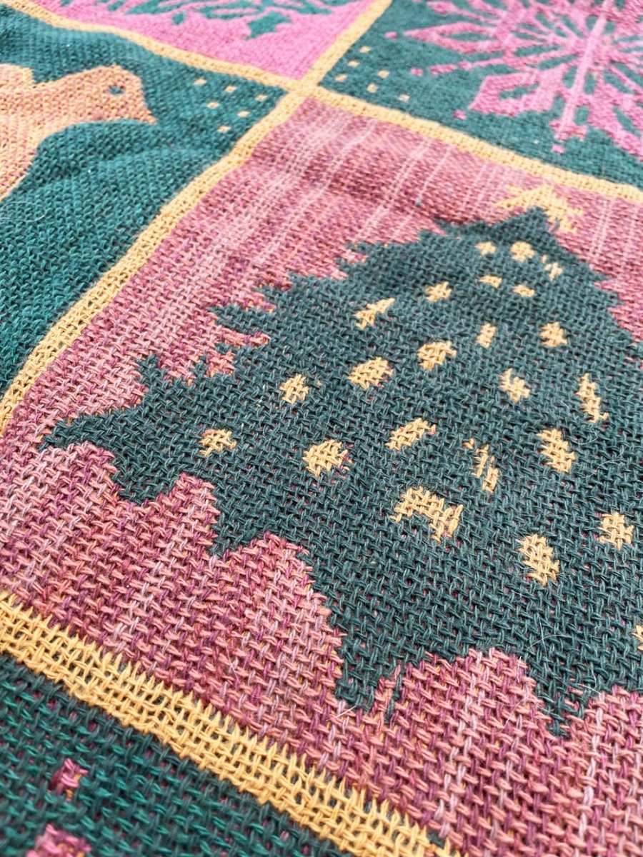 vintage 90s holiday check woven throw blanket | made in India - good market thrift store