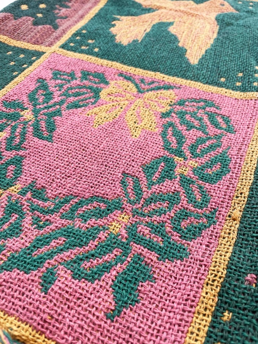 vintage 90s holiday check woven throw blanket | made in India - good market thrift store