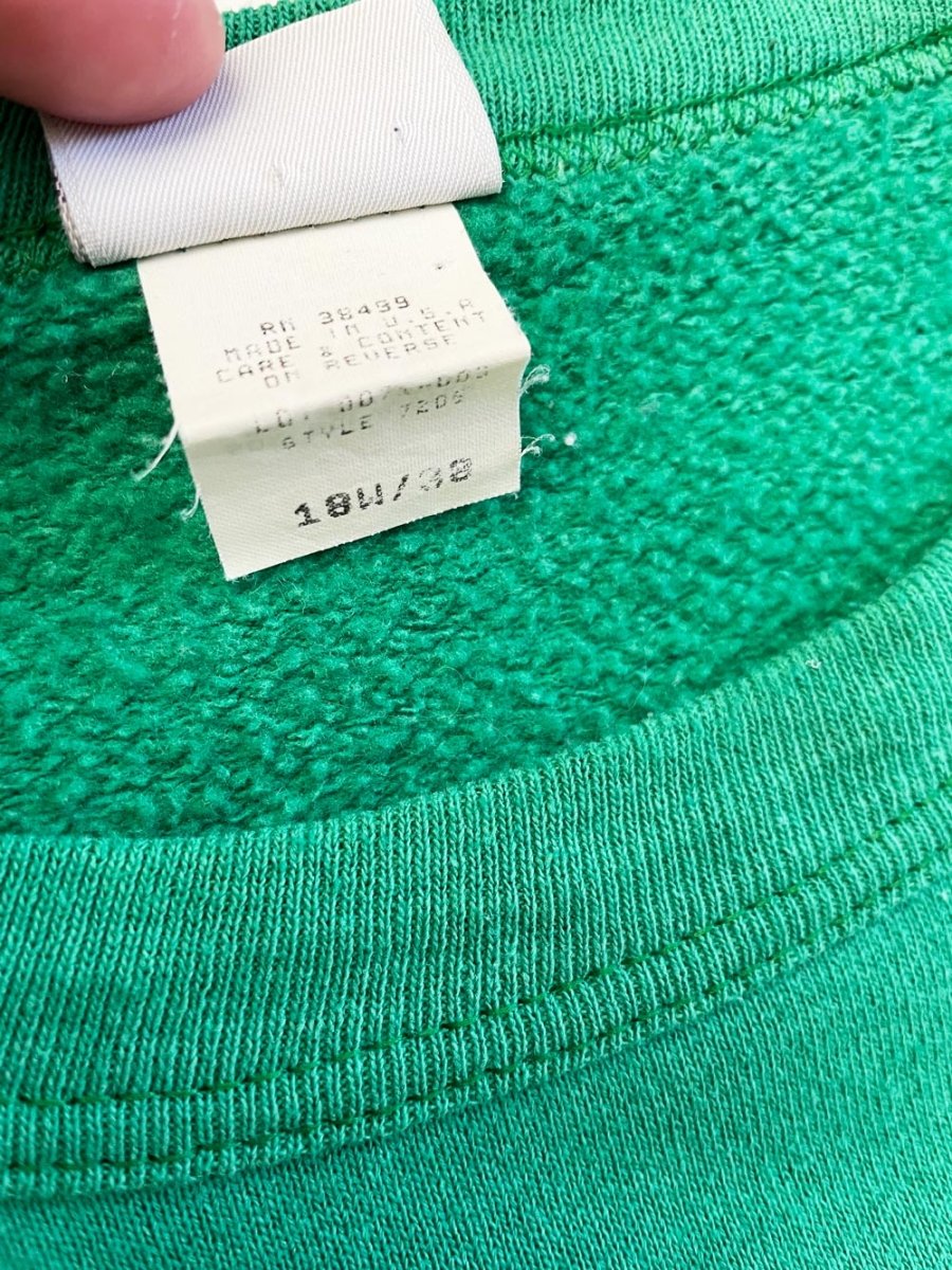 vintage 90s holiday village scene puff graphic sweatshirt | made in USA | collections plus - good market thrift store