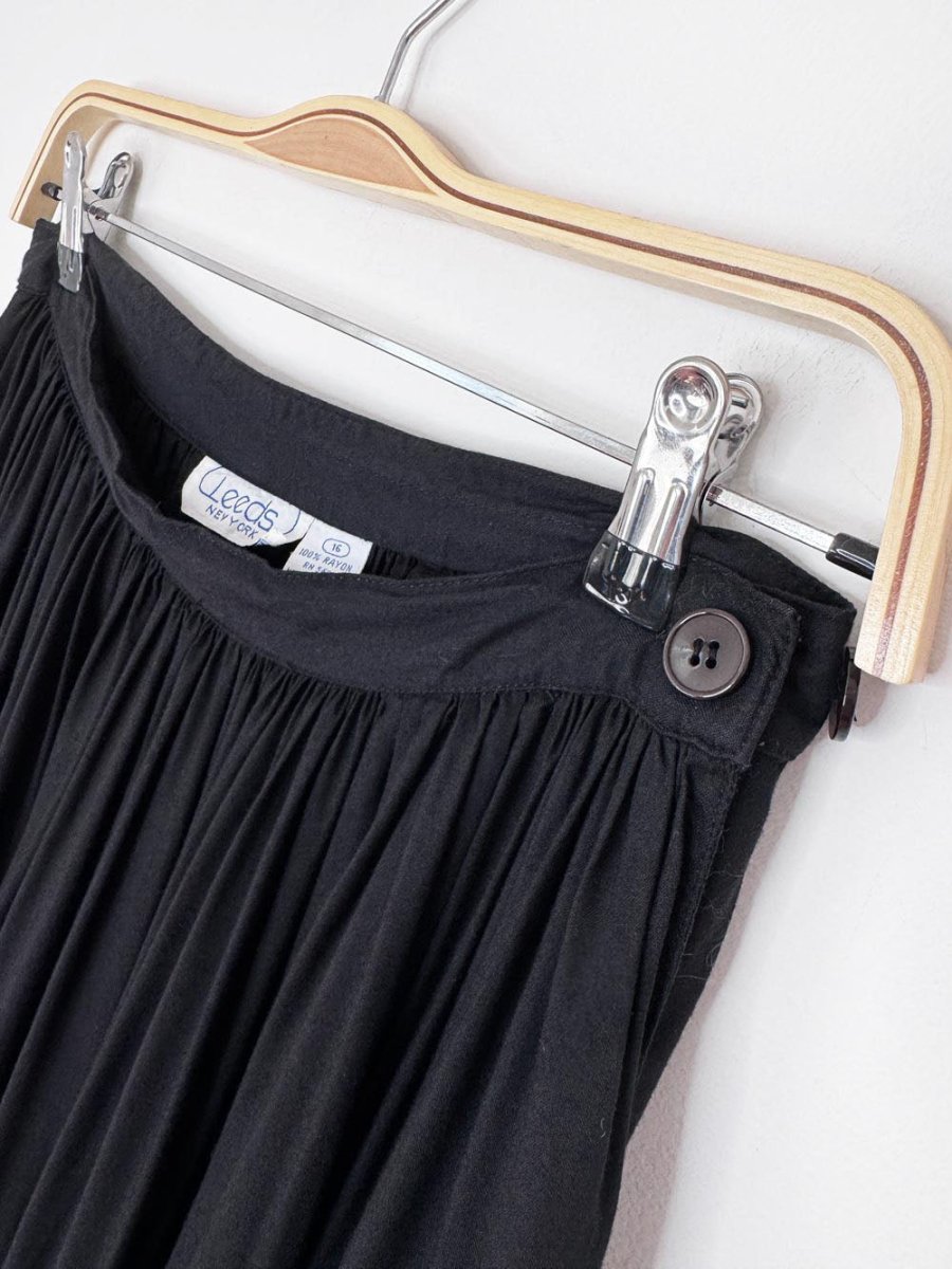 vintage 90s leeds new york pleated full midi skirt - good market thrift store