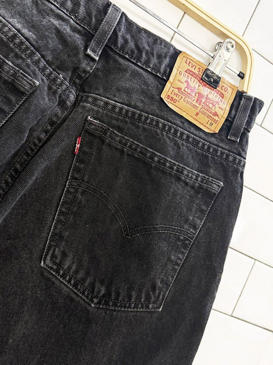 vintage 90s levi's 550 relaxed fit jeans - good market thrift store